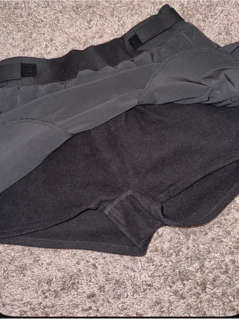 ALO Yoga comfortable black